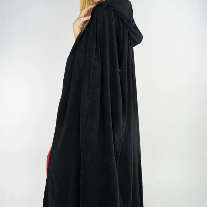 Leonardo Carbone Velvet Cloak Lily Black 1 Leonardo Carbone Velvet Cloak Lily Black